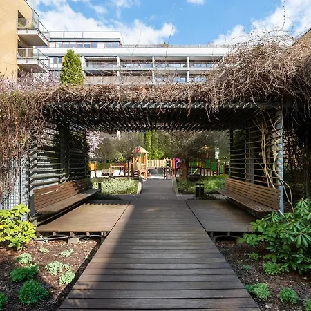 Pole Mokotowskie Spacious By Bookinghost وارسو